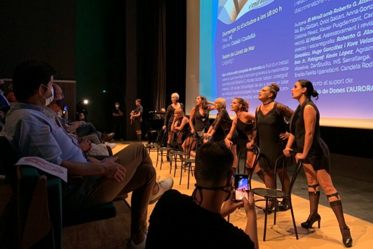 El Mirall, quan va oferir un tastet de l'obra en la presentació de la temporada de teatre a Lloret.