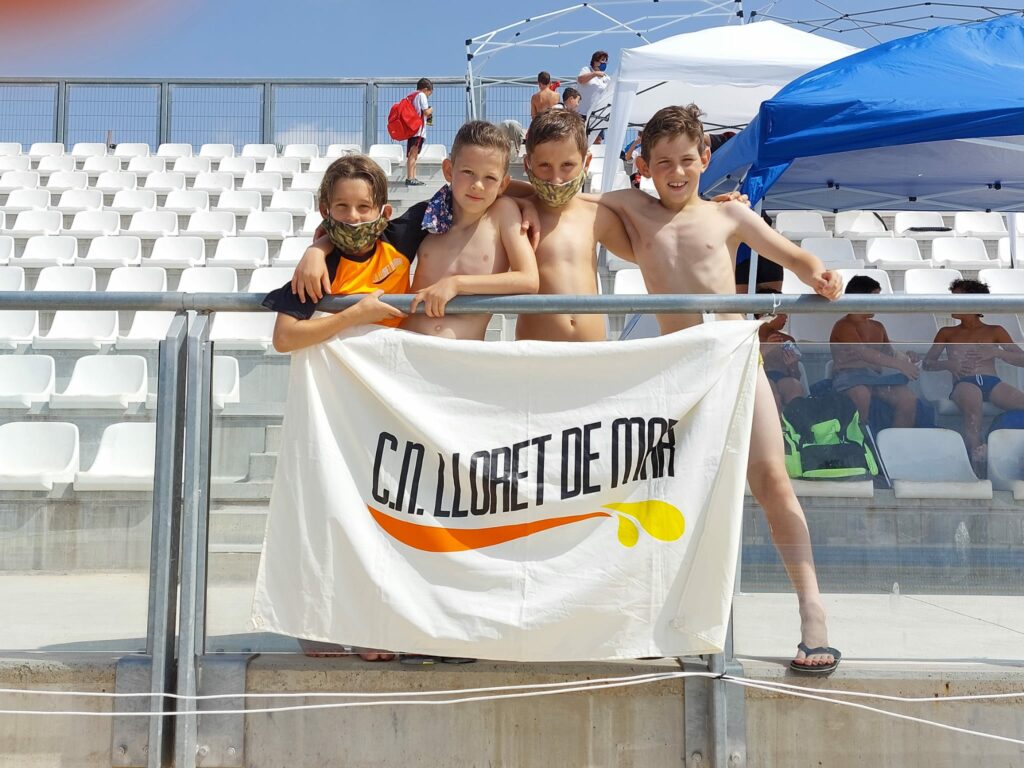 Alguns dels nedadors del CN Lloret, que han participat a la final de Tarragona