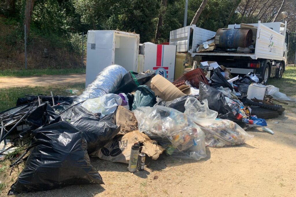 Deixalles trobades en la neteja popular d'aquest diumenge a Lloret