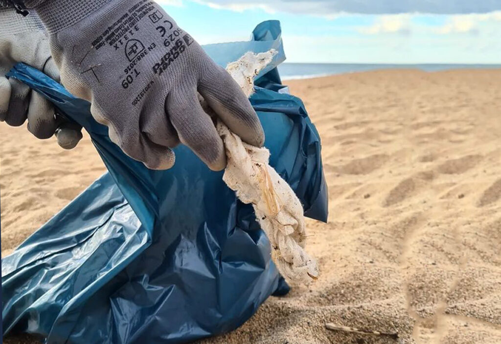 Neteja de la platja (Xatrac)