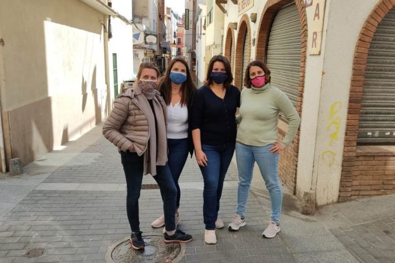 Els integrants de la nova associació de veïns del nucli antic