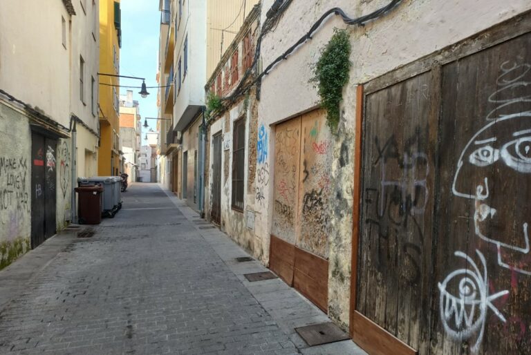 Un carrer del nucli antic