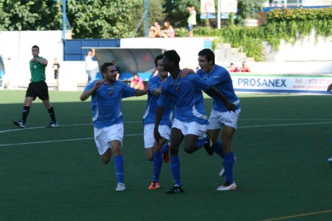 L’exjugador del Lloret Nuha fa el gol que puja al Llagostera a Segona Divisió A