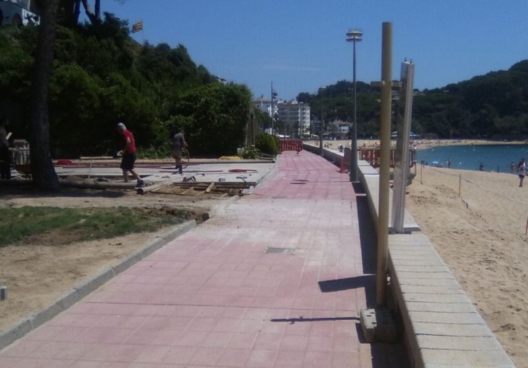 El passeig de Fenals, després de ser reparat.