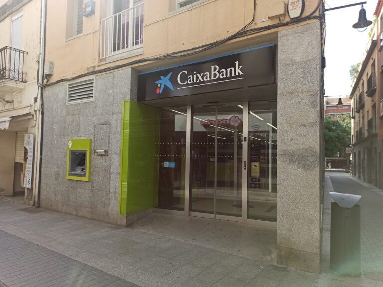 L'oficina de CaixaBank del carrer Sant Pere