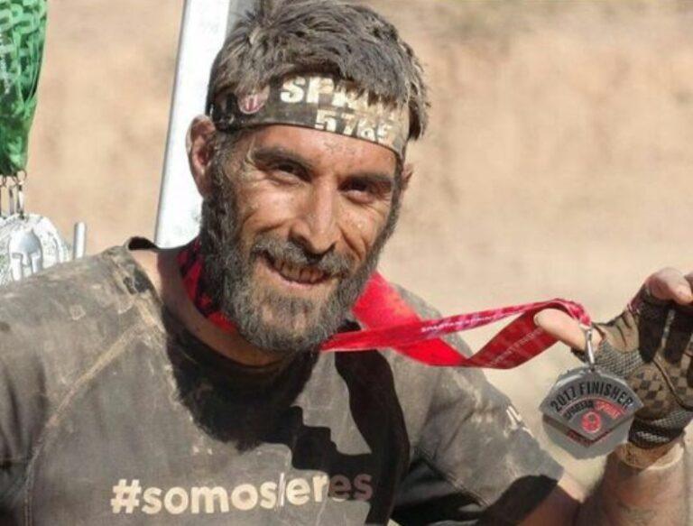 Oscar Palmero farà la Night Trail, tot i caminar encorbat fins als 90 graus