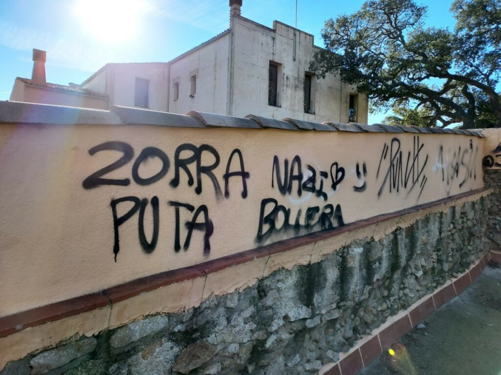 Part de les pintades que s'han fet a Can Saragossa (Ajuntament de Lloret de Mar)