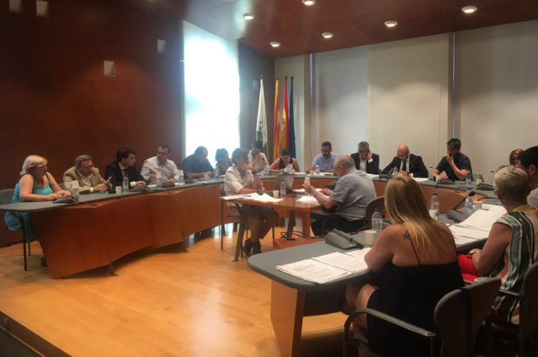 El ple de Lloret aprova les retribucions de l’alcalde i els regidors de l’equip de govern