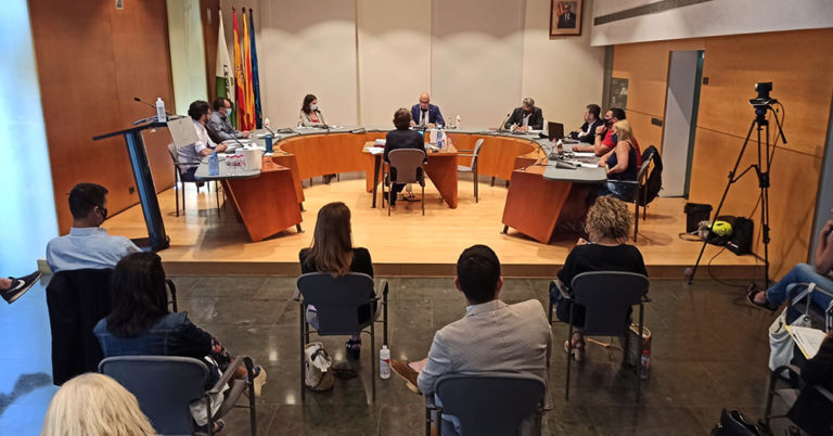 Es destinaran 300.000 euros per a les famílies necessitades arran de la crisi