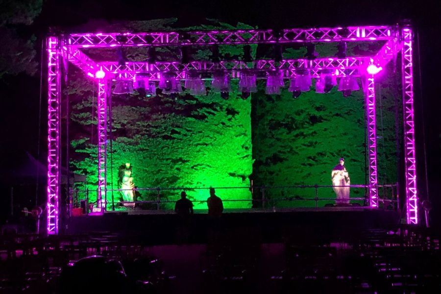 L'escenari del festival, a punt de rebre els artistes.