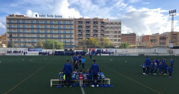 Golejada del primer equip del futbol en el dia de la presentació del club
