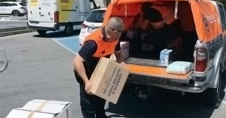 El Gran Recapte va permetre recollir més de 9.000 quilos d’aliments als supermercats de Lloret