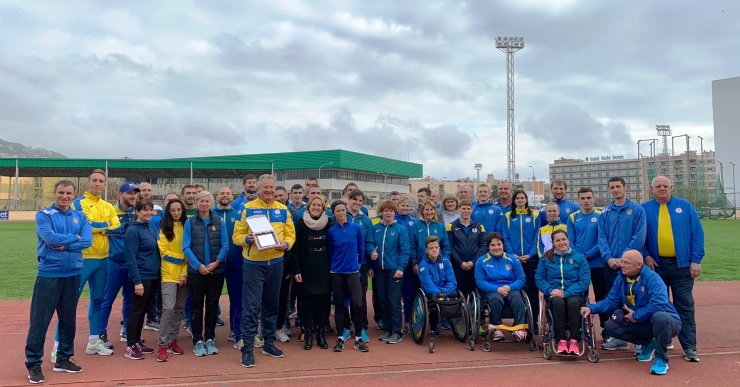 L’Ajuntament fa un reconeixement a la selecció paralímpica d’atletisme d’Ucraïna, que s’ha entrenat a Lloret