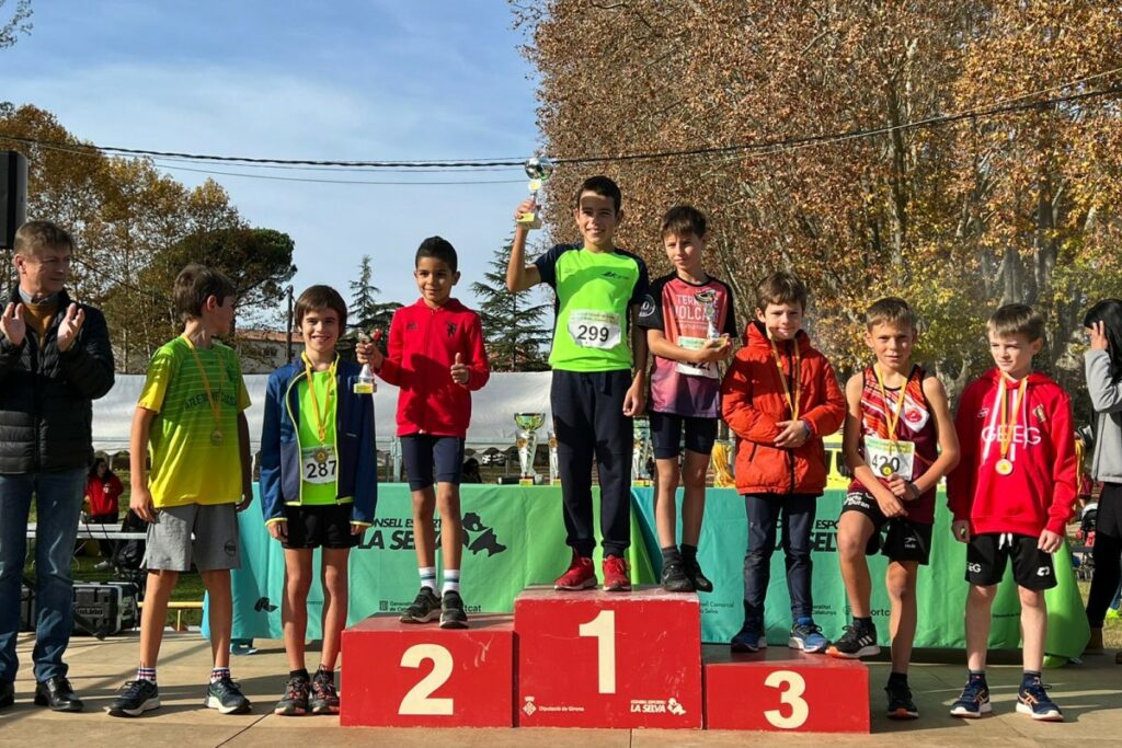 Roger Merideño, al podi (Club Atletisme Lloret - La Selva)