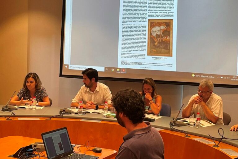 Sara Vila, en la presentació del butlletí Sesmond de l'Arxiu.