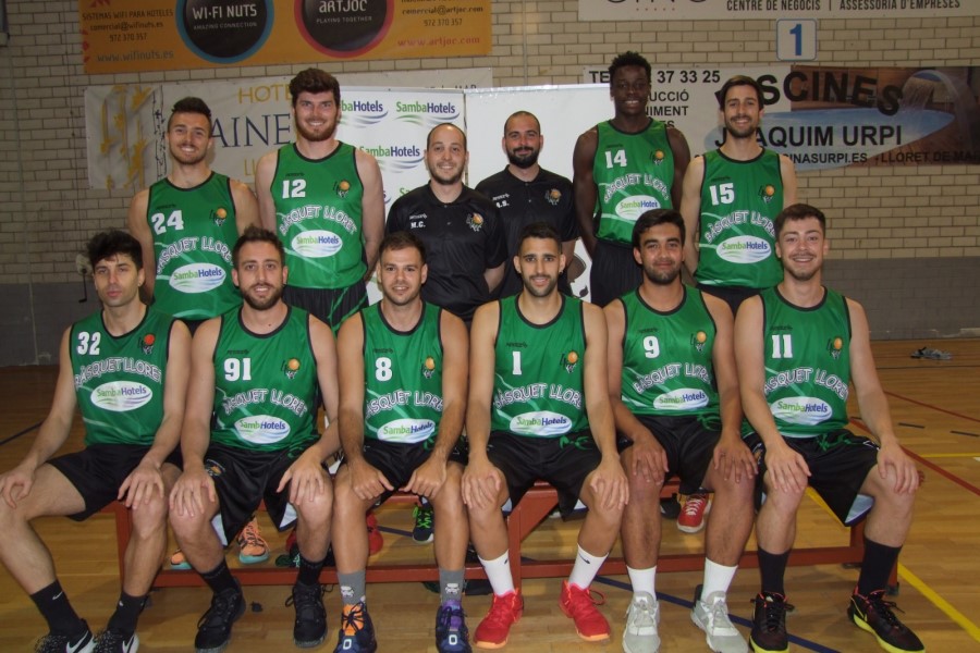 El sènior masculí aquesta temporada (Bàsquet Lloret)