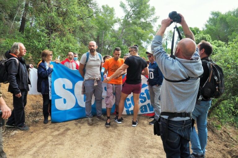 Tensió entre SOS Lloret i la seguretat privada de Can Juncadella