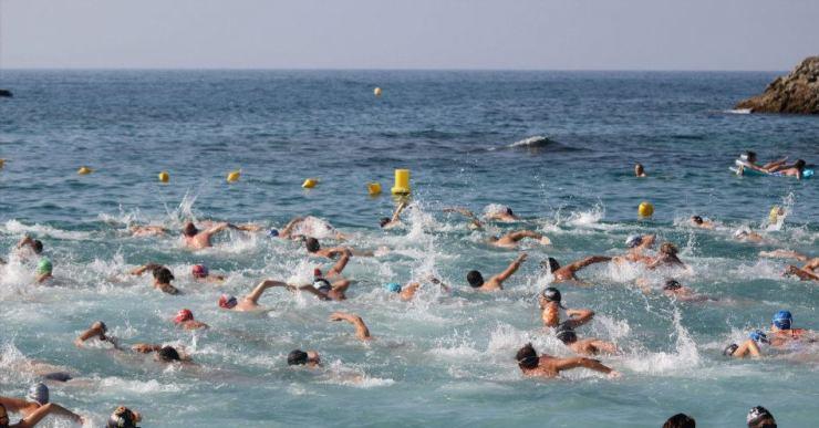 Diumenge se celebra la 30 edició de la travessia a la platja de Lloret