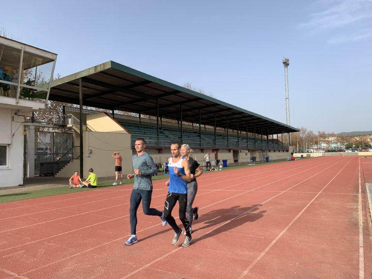 Una 50a d’esportistes de la selecció paralímpica d’atletisme d’Ucraïna s’entrenen a Lloret de Mar