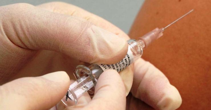 Ja ha començat la campanya de vacunació de la grip, que repartirà 5.200 vacunes a Lloret i Tossa