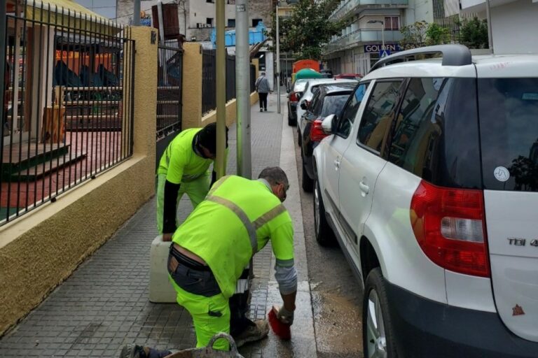Operaris fent treballs per preparar la nova Zona Verda Centre (Ajuntament de Lloret de Mar)